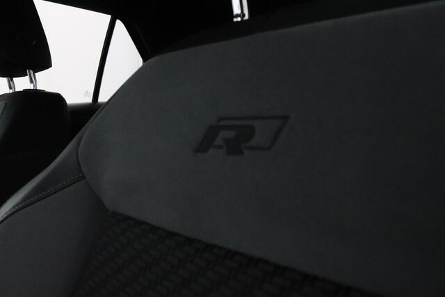 Volkswagen T-Roc 1.5 TSI 150pk DSG Sport Business R | R-Line | Winterpakket | 19" Velgen |