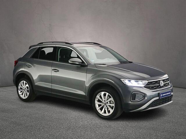 Volkswagen T-Roc Life 1.0 TSI 110pk Adaptive cruise control, Achteruitrijcamera, LED koplampen, App connect, Parkeersensoren, Bluetooth, Airco, DAB, Radio