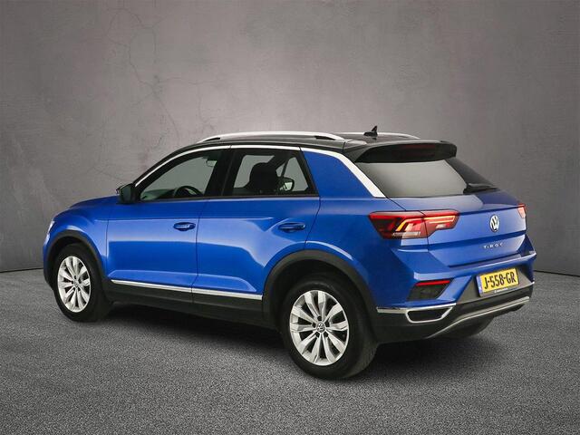 Volkswagen T-Roc Sport 1.5 TSI 150pk DSG Automaat Trekhaak, Adaptive cruise control, Navigatie, Elektrische achterklep, Achteruitrijcamera, LED dagrijverlichting