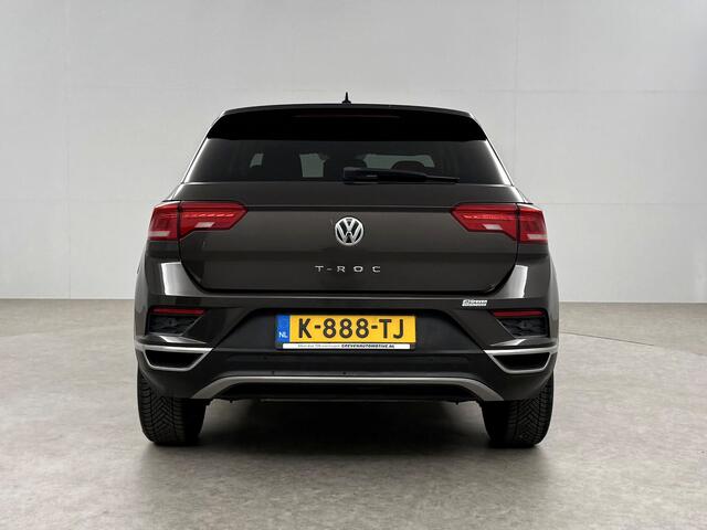 Volkswagen T-Roc 1.0 TSI Sport | Clima | LED | Parkeersensoren | Stoelverwarming | 17"LMV