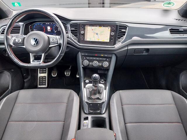 Volkswagen T-Roc 1.5 TSI 150 PK Sport Business R Line VIRTUAL COCKPIT ADAPT CRUISE CAMERA PARK ASSIST HALF LEER LED NAVI ECC TREKHAAK