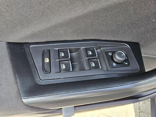 Volkswagen T-Roc 1.5 TSI Style Business