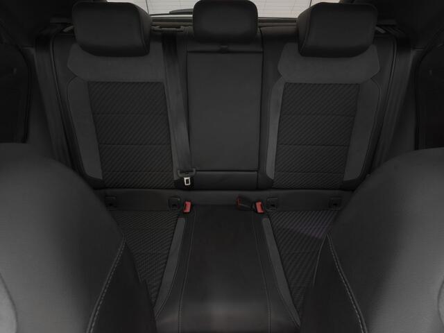 Volkswagen T-Roc 1.5 TSI Automaat R-Line | PANO | ADAPTIVE | STOELVERWARMING