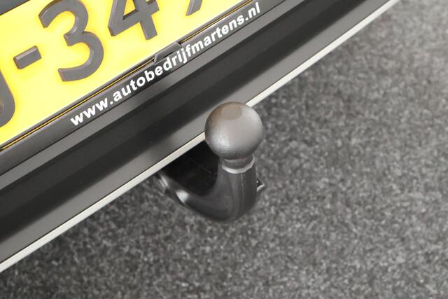 Volkswagen T-Roc 1.5 TSI 150pk DSG Style Trekhaak Camera Stoelverwarming Led Panoramadak Navigatie