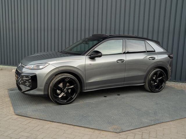 Volkswagen T-Roc 1.5 eTsi R-Line First Edition | Trekhaak wegkl. | 360 Camera | Panodak | Harman/Kardon | Prijs Rijklaar!!