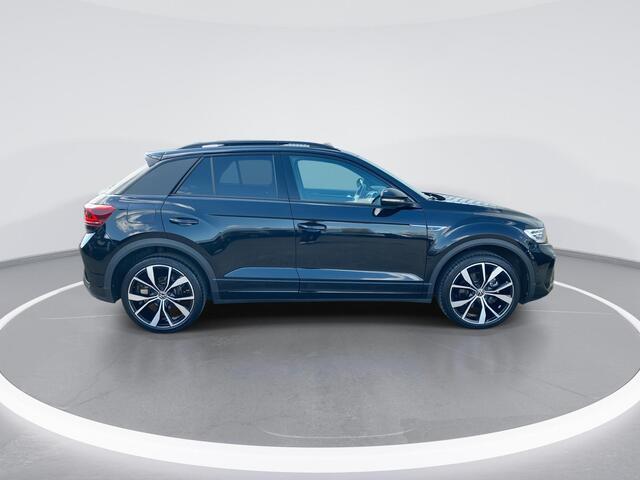 Volkswagen T-Roc 1.5eTsi/150PK R-Line Black Style DSG · Panoramadak · Navigatie · Parkeersensoren · Garantie t/m 01-07-2030 of 100000km