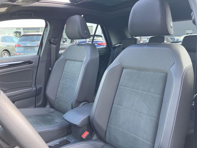 Volkswagen T-Roc 1.5eTsi/150PK R-Line Black Style DSG · Panoramadak · Navigatie · Parkeersensoren · Garantie t/m 01-07-2030 of 100000km