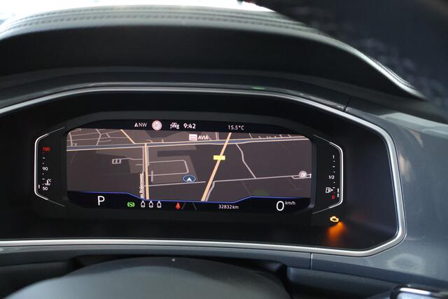 Volkswagen T-Roc 1.5 TSI Life Business, PDC, ACC, IQlight.