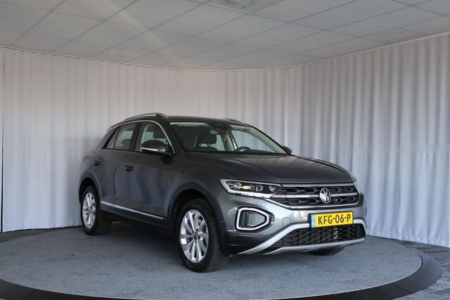 Volkswagen T-Roc 1.5 TSI Life Business, PDC, ACC, IQlight.