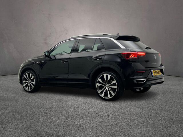 Volkswagen T-Roc Sport Business R 1.5 TSI 150PK DSG Automaat Panoramadak, Stoelverwarming, Achteruitrijcamera, Adaptive cruise control, Virtual cockpit, Navigatie, LED koplampen