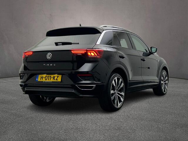 Volkswagen T-Roc Sport Business R 1.5 TSI 150PK DSG Automaat Panoramadak, Stoelverwarming, Achteruitrijcamera, Adaptive cruise control, Virtual cockpit, Navigatie, LED koplampen