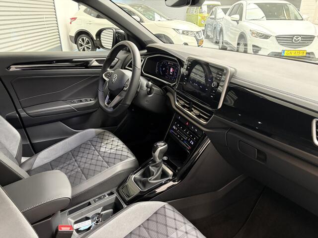 Volkswagen T-Roc 1.5 TSI R-LINE BLACK/PANO/19 INCH/IQ DRIVE/IQ LIGHT/EL A KLEP/ENZ