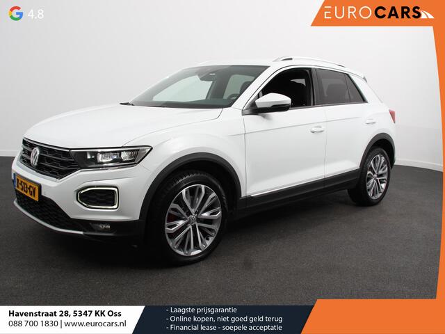 Volkswagen T-Roc 1.5 TSI Sport R-Design Automaat Navigatie Stoelverwarming Afneembare trekhaak Sfeerverlichting LED Lichtmetalen velgen Adaptieve cruise control Apple Carplay/ Andriod Auto Digitale cockpit