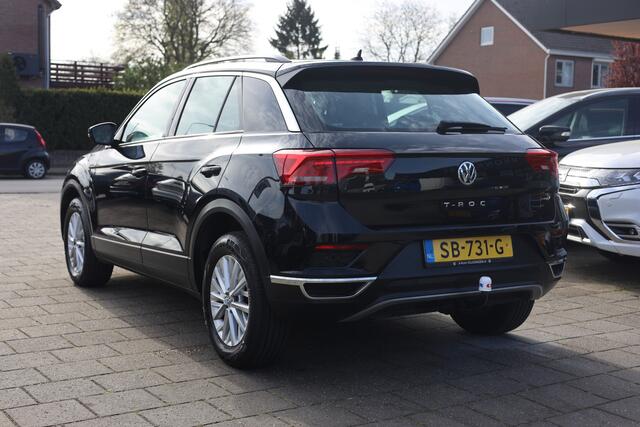 Volkswagen T-Roc 1.5 TSI STYLE I TREKHAAK I CARPLAY I ADAPTIEF CC