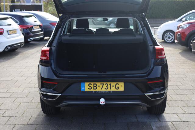 Volkswagen T-Roc 1.5 TSI STYLE I TREKHAAK I CARPLAY I ADAPTIEF CC