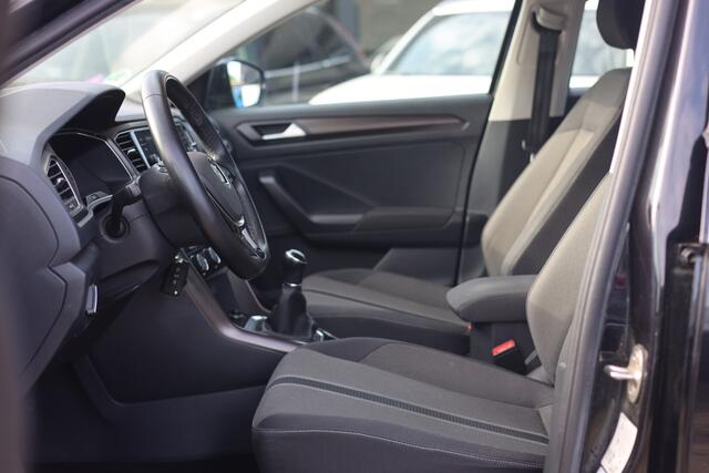 Volkswagen T-Roc 1.5 TSI STYLE I TREKHAAK I CARPLAY I ADAPTIEF CC