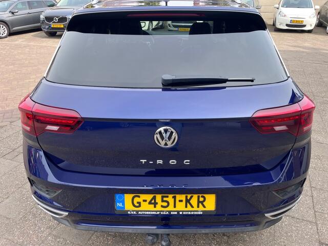 Volkswagen T-Roc 1.5 TSI SPORT R-LINE AUTOMAAT NAV COMPLEET.