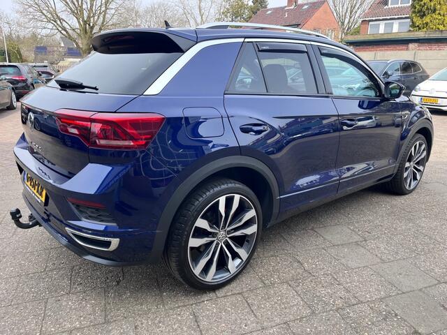 Volkswagen T-Roc 1.5 TSI SPORT R-LINE AUTOMAAT NAV COMPLEET.