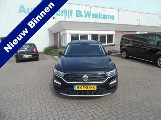 volkswagen-t-roc-1.5-tsi-style-busi