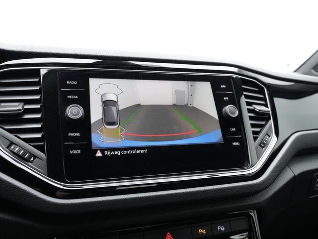 Volkswagen T-Roc Cabrio 1.5 TSI 150 pk DSG R-Line | Trekhaak | Stuur-/stoelverwarming | Navigatie | Adaptive Cruise | Side Assist