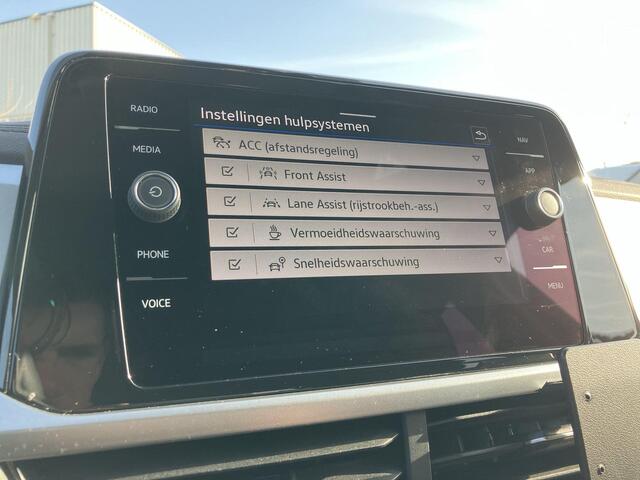 Volkswagen T-Roc 1.0 TSI 115 PK Life Edition · Apple/Android · Camera + Parkeersensoren · LED · Garantie t/m 27-06-2028 of 100000km