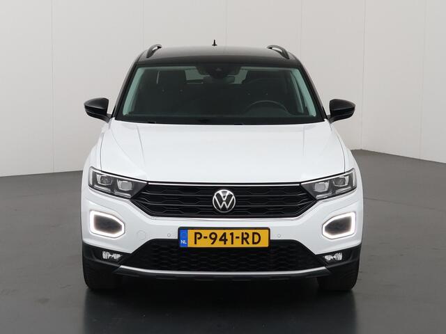 Volkswagen T-Roc 1.5 TSI Style Business | Trekhaak | LED | Virtual Cockpit | Apple CarPlay/ Android auto | Navigatie | Camera | DAB | Stoelverwarming | Adaptieve Cruise Control | Ele. kofferdeksel |