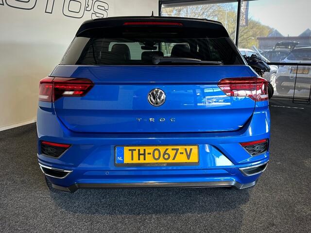 Volkswagen T-Roc 1.5 TSI SPORT l NAP l PANO l STOELVERW l VIRTUEEL DASH l R-LINE l