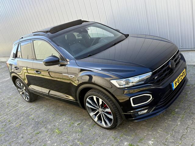 Volkswagen T-Roc 1.5 TSI DSG AUT. R-LINE BLACK OPTIC / PANO / TREKHAAK