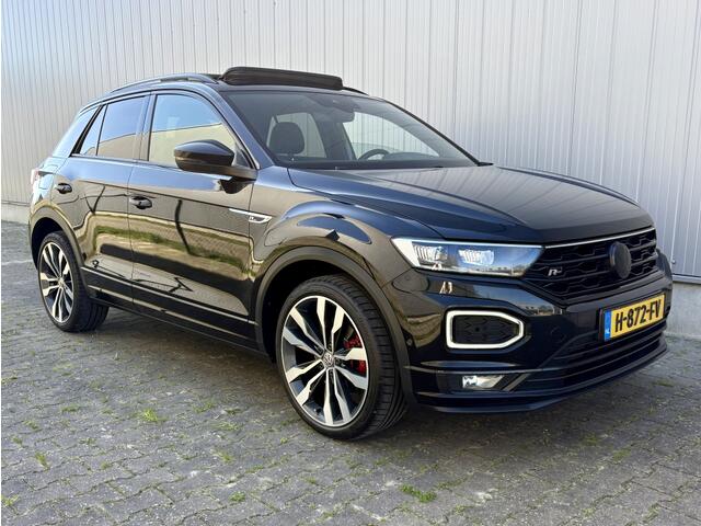 Volkswagen T-Roc 1.5 TSI DSG AUT. R-LINE BLACK OPTIC / PANO / TREKHAAK