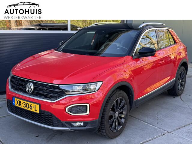 Volkswagen T-Roc 1.5 TSI 150pk DSG Sport Stoelverwarming Virtual Cockpit Navigatie Trekhaak Climate Control LED Koplampen