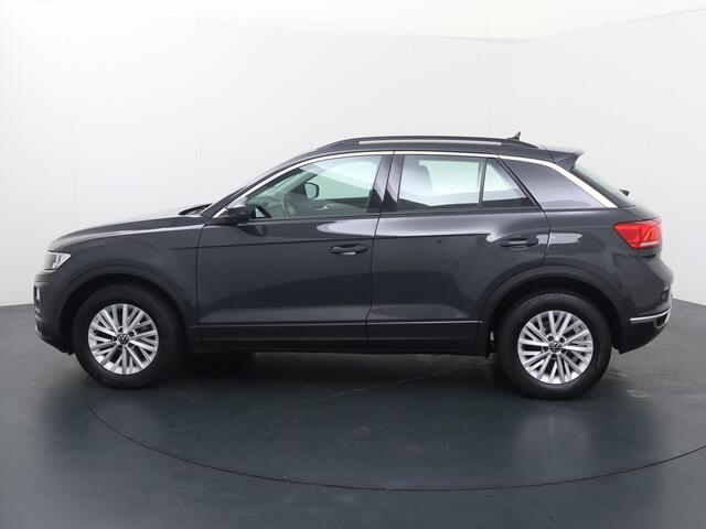Volkswagen T-Roc 1.5 TSI Style | 150 PK | Automaat | Trekhaak | Adaptive cruise control |