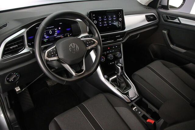 Volkswagen T-Roc Life Edition 1.5 TSI 150pk DSG Automaat Adaptive cruise control, Achteruitrijcamera, LED koplampen, App connect, Parkeersensoren, Airco, DAB, Radio