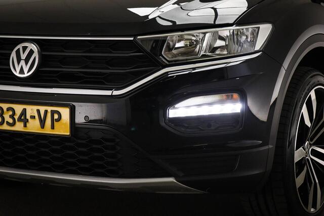 Volkswagen T-Roc 1.5 TSI Style Business | VIRTUAL COCKPIT | CLIMA | NAVIGATIE | CAMERA | 19"