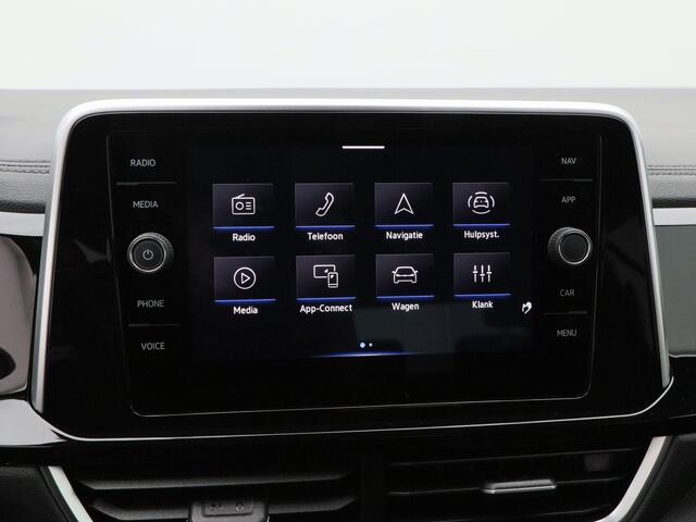Volkswagen T-Roc 1.5 TSi 150 Pk Automaat R-Line Edition | Trekhaak | Stoelverwarming | Adaptive Cruise | Navigatie | Carplay | Climatronic | 17 Inch | 23.842 Km !!