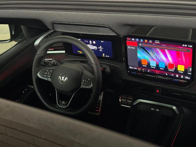 Volkswagen T-Roc 1.5 eTsi R-Line / Nieuw / Pano / Blackpack /