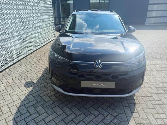 Volkswagen T-Roc Life First Edition 1.5 eTSI 85 kW / 116 PK 7-DSG | Ambient pakket | Comfort pakket | Trekhaak |