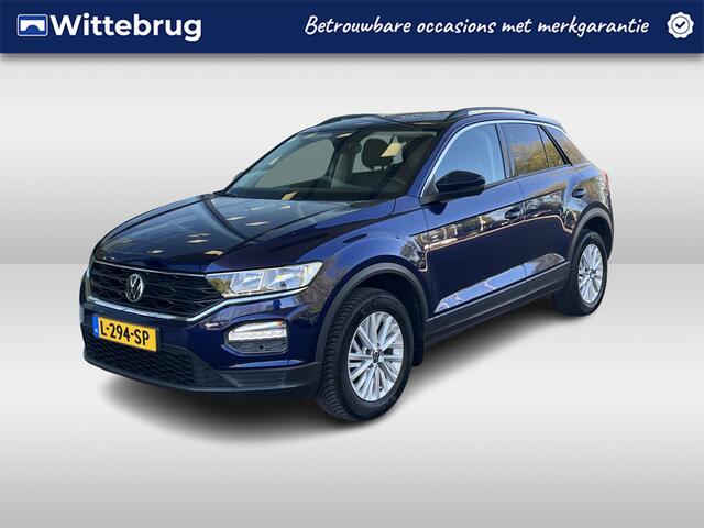 Volkswagen T-Roc 1.0 TSI Style Business / Stoelverwarming / Adaptive Cruise / Navi / PDC