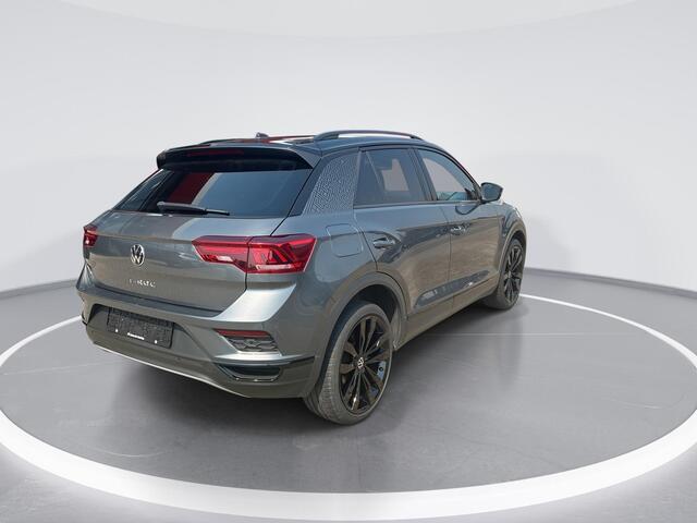 Volkswagen T-Roc 1.5 TSI 150pk DSG Sport · Apple/Android Car Play · Camera · Keyless · Navigatie · Stoelverwarming · 19'' Inch ·