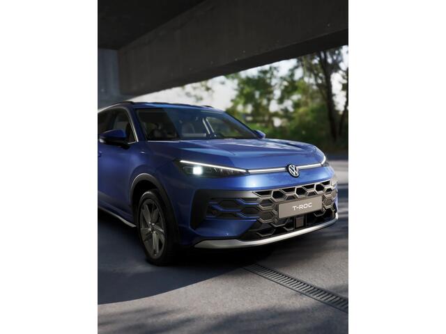 Volkswagen T-Roc 1.5 eTSI 116 7DSG Life First Edition | 'App-Connect' draadloze smartphone integratie | Automatische afstandsregeling (Adaptive Cruise Control) | Buitenspiegels elektrisch instel-, verwarm- en inklapbaar