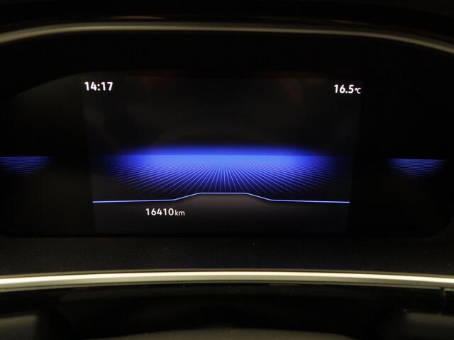 Volkswagen T-Roc 1.5 TSi 150 Pk Automaat R-Line | Trekhaak | Stoelverwarming | Camera | Climatronic | Adaptive cruise | Carplay | Navigatie | 17 Inch | 16.410 Km !!