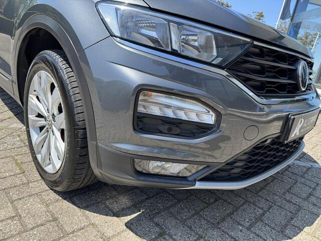 Volkswagen T-Roc 1.5 TSI Sport | App-connect | Led | ACC | el. A-klep | 17"LMV | Stoelverw.