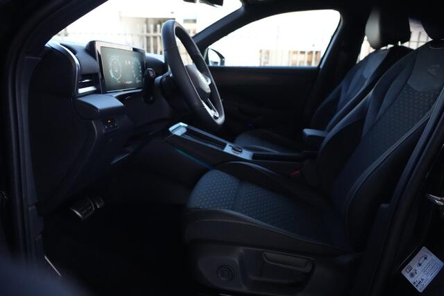 Volkswagen T-Roc 1.5 eTsi R-Line Edition 150pk Navigatie/Stoelverwarming/Camera