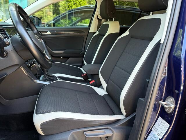 Volkswagen T-Roc 1.5 TSI SPORT DSG, Virtual, CarPlay, LED, Camera, TrHaak