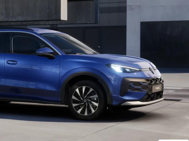 Volkswagen T-Roc Life First Edition 1.5 eTSI 116 PK 7 versn. DSG · Comfort Pakket · Achteruitrijcamera · Draadloze telefoonlader ·