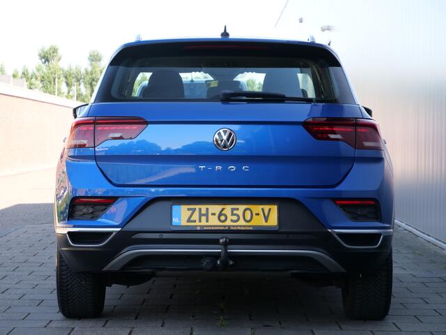 Volkswagen T-Roc 1.5 TSI Sport 150 PK Navi / DAB / Apple Carplay / Trekhaak