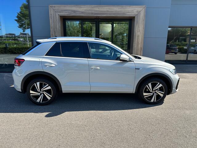 Volkswagen T-Roc 1.5 TSI 150pk DSG R-Line | Camera | Keyless | Elek. Achterklep | Dode hoek | Rijklaar incl. 1 jaar Bovag garantie