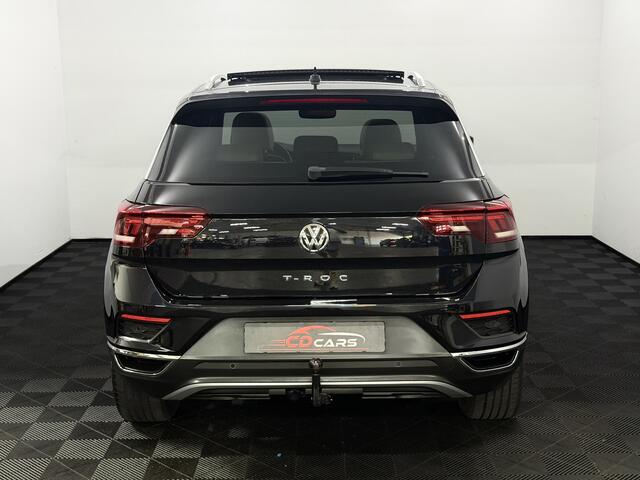 Volkswagen T-Roc 1.5 TSI Sport Panoramadak, Camera, Virtual desk, Apple carplay, Leder, Elektrische achterklep, Cruise control .