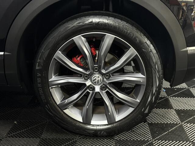Volkswagen T-Roc 1.5 TSI Sport Panoramadak, Camera, Virtual desk, Apple carplay, Leder, Elektrische achterklep, Cruise control .