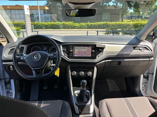 Volkswagen T-Roc 1.0 TSI STYLE Geen bijkomende kosten! Nederlandse auto