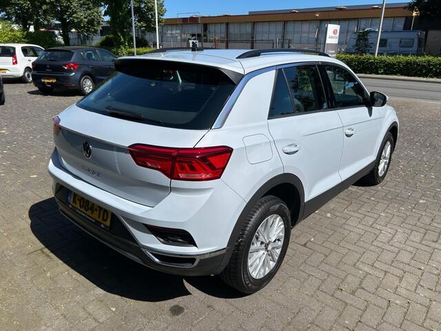 Volkswagen T-Roc 1.0 TSI STYLE Geen bijkomende kosten! Nederlandse auto